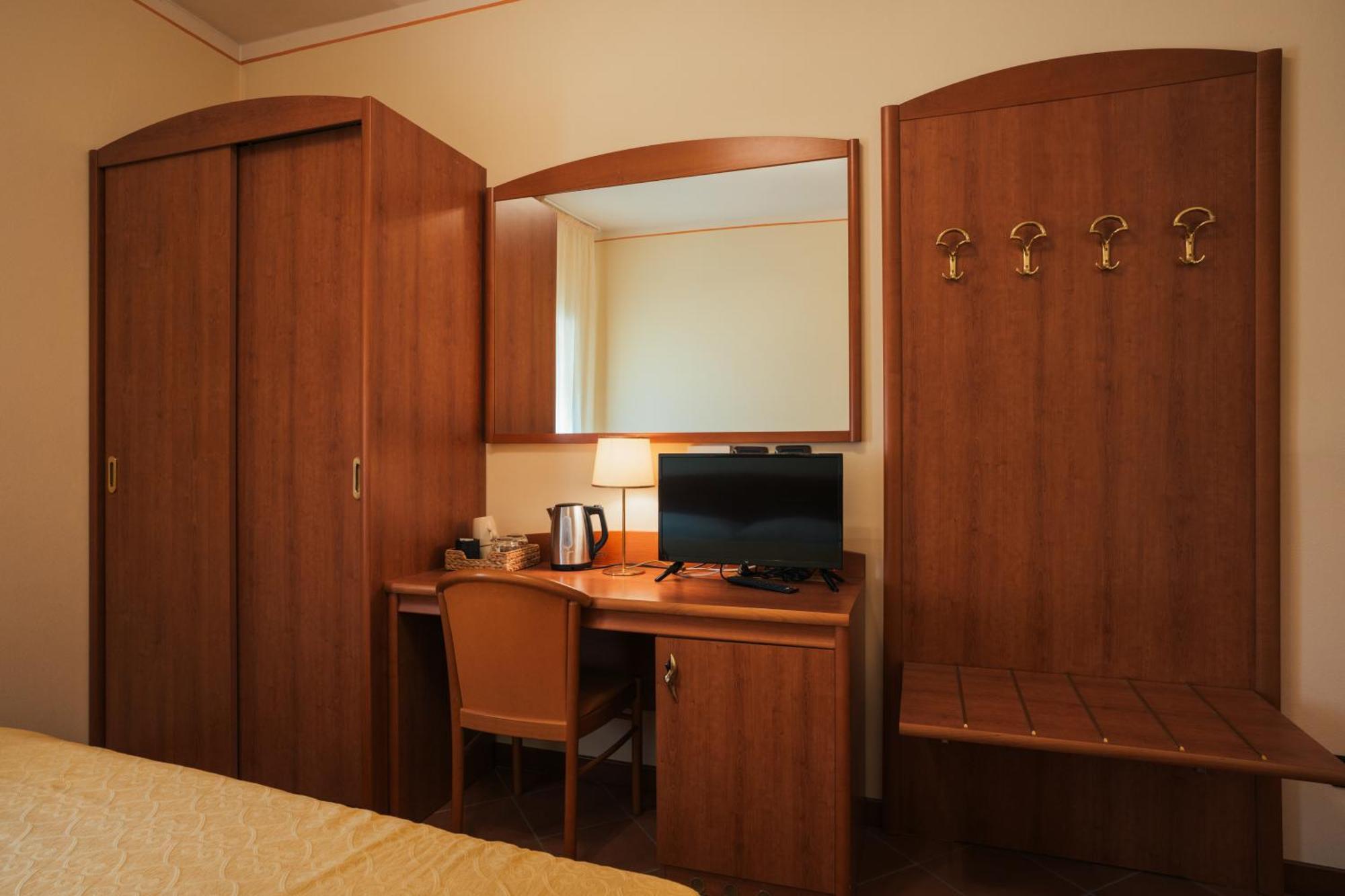 Albergo Cane Dozza Kültér fotó