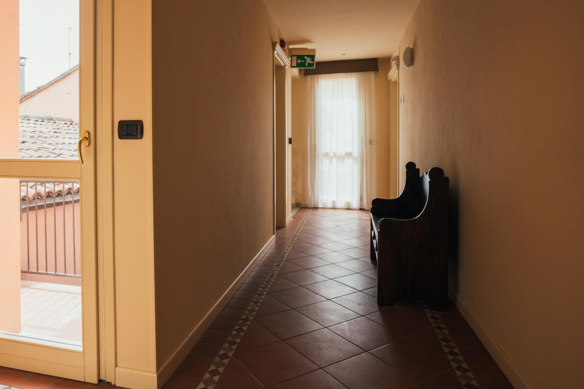 Albergo Cane Dozza Kültér fotó
