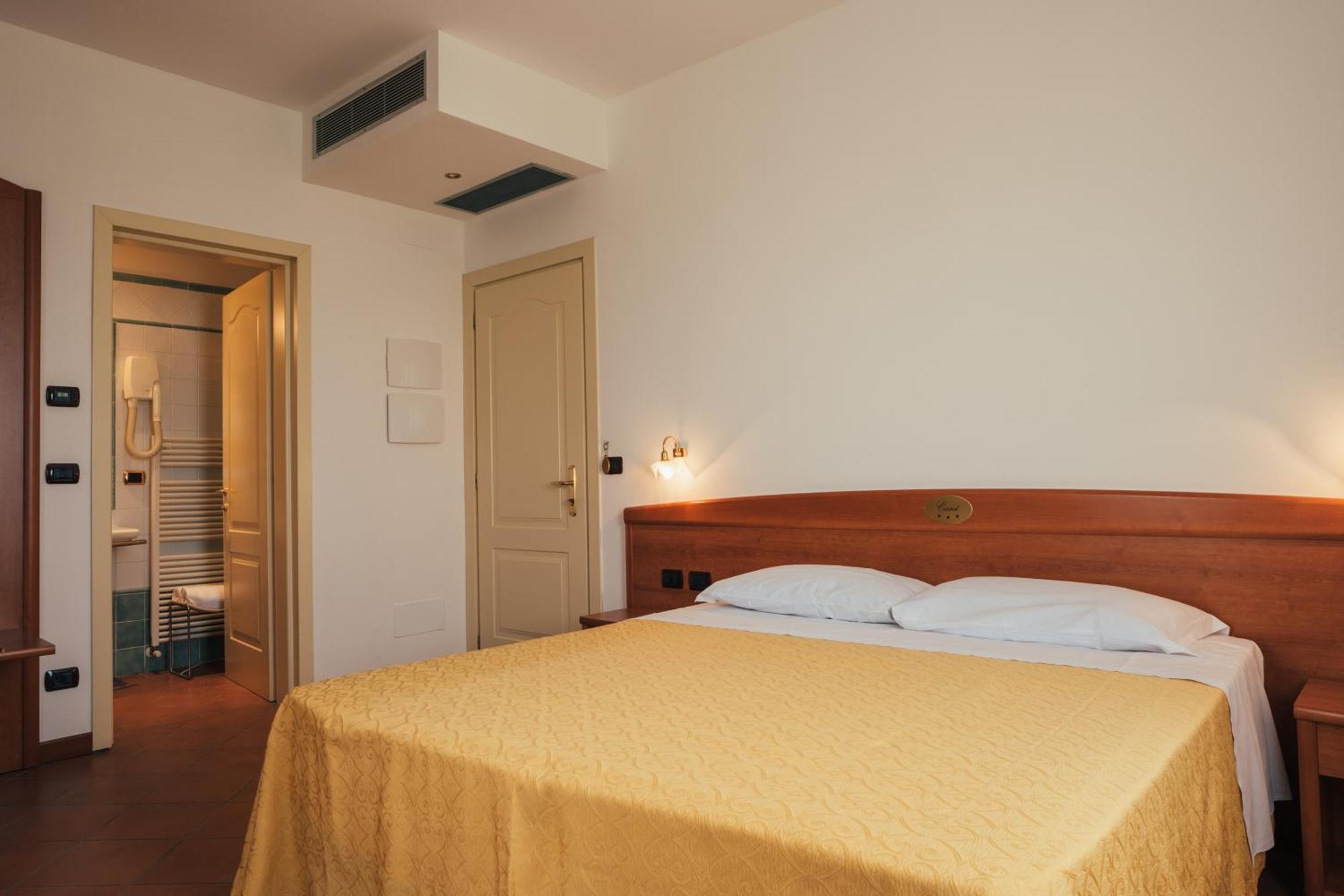 Albergo Cane Dozza Kültér fotó